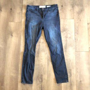 Hollister High Rise Jean Leggings Size: 29